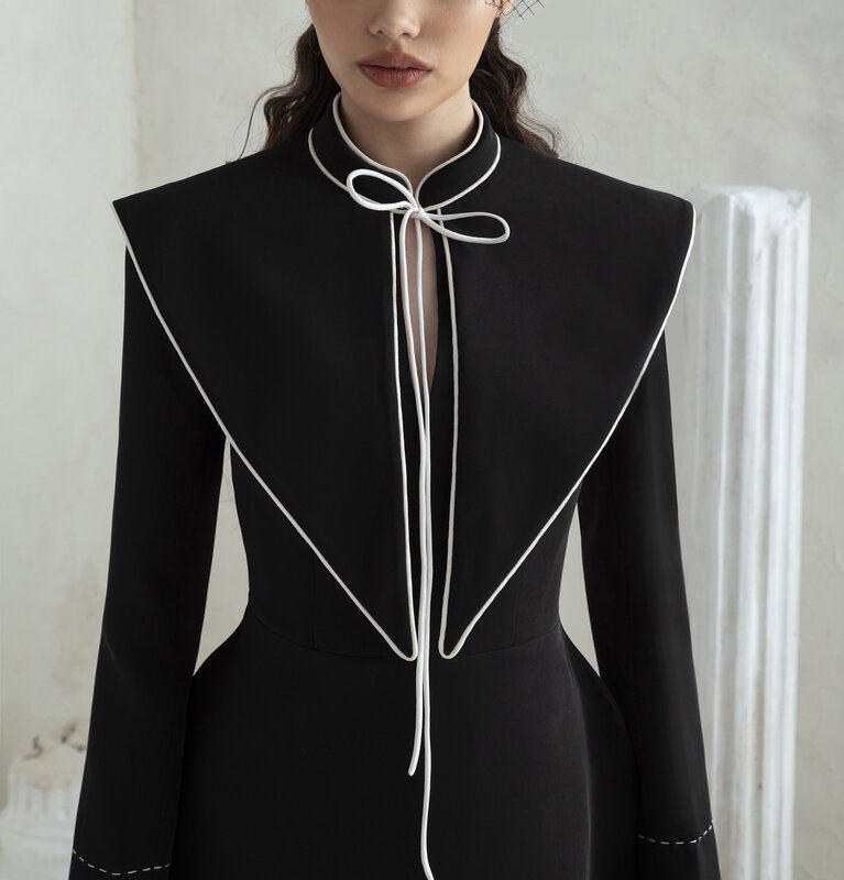 Vestido feminino semi-formal preto sob medida com guarnição branca, vestido retrô pequeno, fino e fino, luxo leve, loja de alfaiataria
