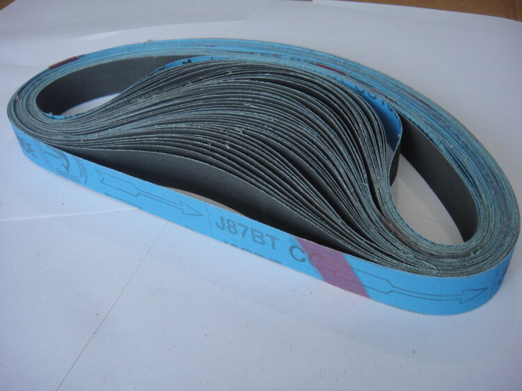 Correia de lixa de carboneto de silício, 762*25mm j87bt tablete macio abrasivo para metais de baixa dureza