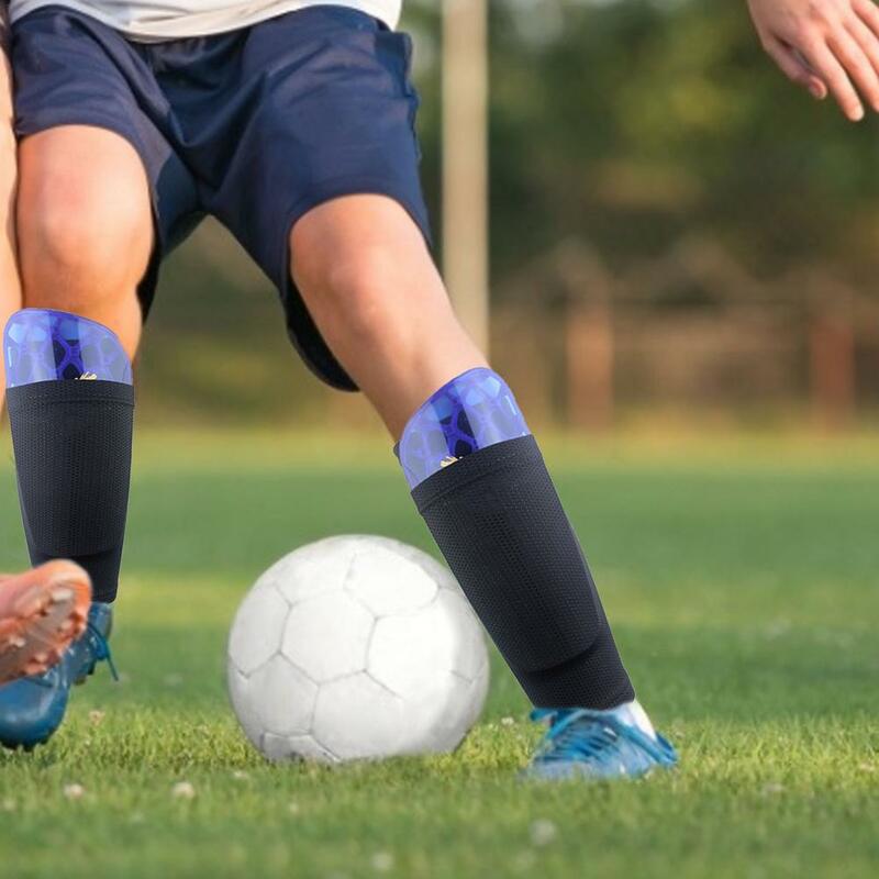 1 par de calcetines protectores de fútbol espinilleras que soportan la espinillera estirable resistencia al desgaste con bolsillo