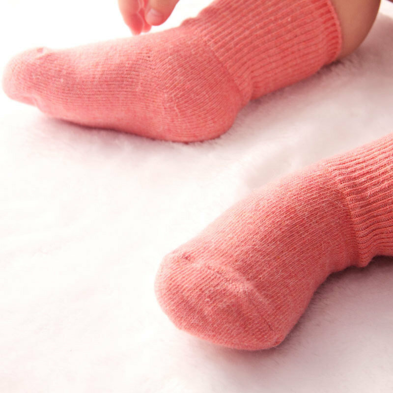 3 paar Verdickt Warme Baby Socken Jungen Mädchen Herbst Winter 1-6 jahr Wolle Socken Baumwolle Lose Mund Reine farbe Russische baby socken