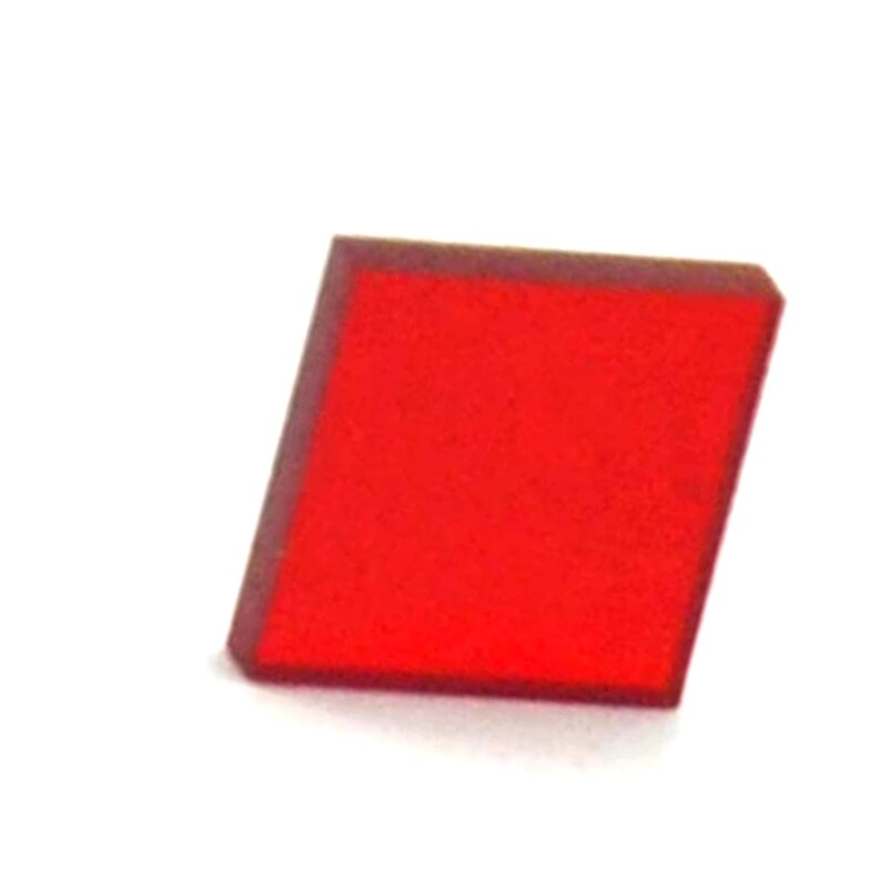Высокий коэффициент пропускания 650nm красный лазер фильтр для объектива против 400-1100nm 9x9x1.0mm