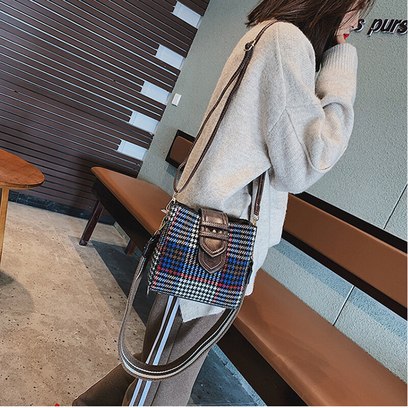 Marka Crossbody torby dla kobiet 2018 zima luksusowe torebki projektant małe kobiety Messenger torby wełna Bolsa Feminina Sac A Main