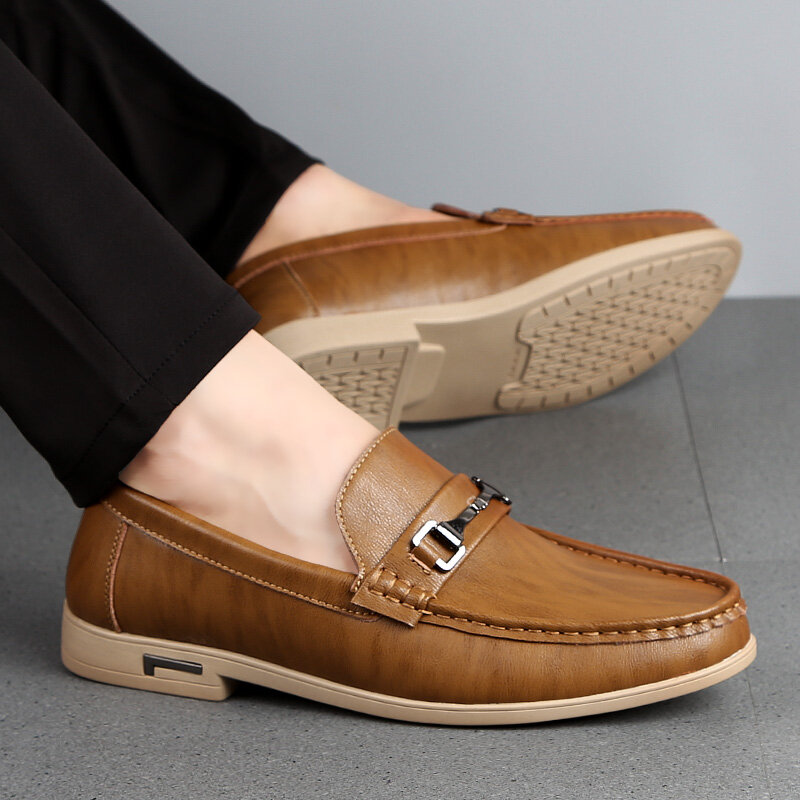 Chaussures en cuir décontractées pour homme, petites chaussures britanniques en cuir, nouvelle tendance, automne et hiver