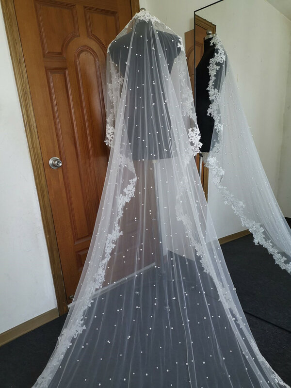 صور حقيقية أبيض عاجي طرحة زفاف دانتيل طويل الحجاب طبقة واحدة كاتدرائية الملكي لؤلؤة حجاب الزفاف اكسسوارات الزفاف
