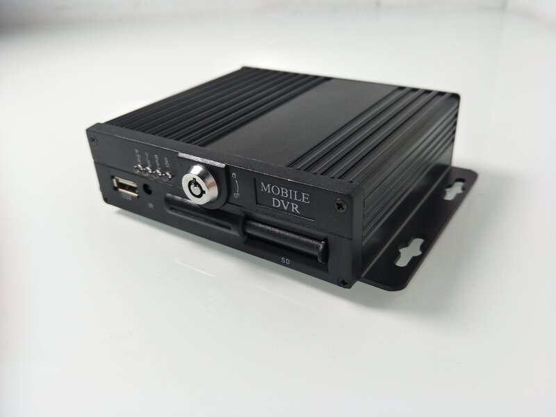DVR móvil de 4 canales AHD H.264 con tarjeta SD única para coche, MDVR 1080P, MDVR para autobús y camión, gran oferta