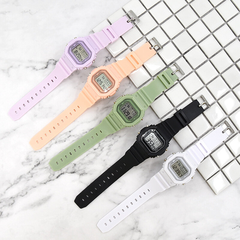 Kostenloser Versand Einfache Art Und Weise frauen der männer Uhr Sport Wasserdichte Led Elektronische Uhr für Junge Mädchen Student Digitale Uhr