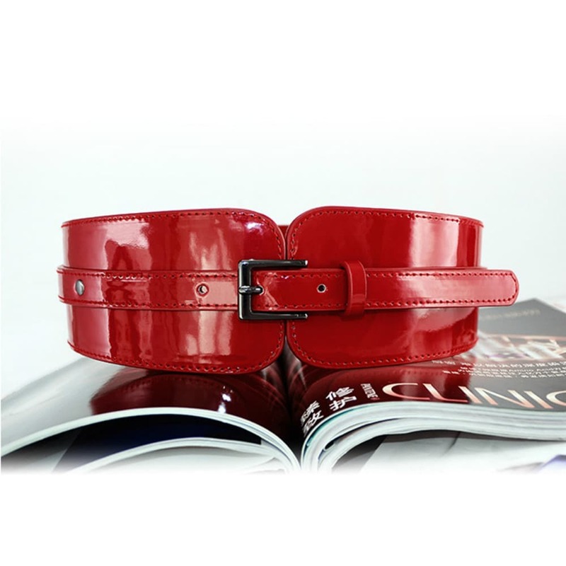 Cintura da donna in pelle lucida cintura di moda europea e americana versione coreana Versatile donna rosso nero 80-95CM moda