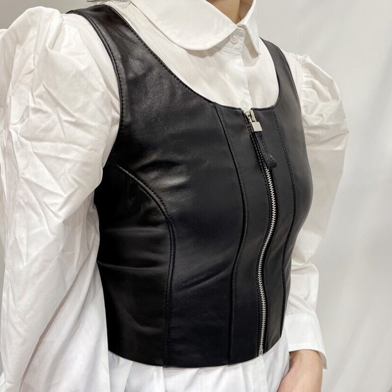 المرأة سترة الشتاء جلد طبيعي صدرية مع حزام الإناث الكورية موضة بسيطة كبيرة جيب مستديرة الرقبة البيج/أسود جيليه
