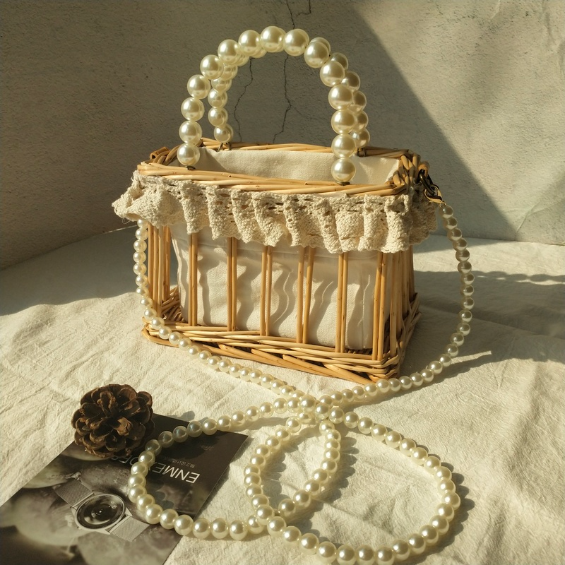 Сумка с жемчугом, Плетеная соломенная сумочка из ротанга, портативный Дамский саквояж для отпуска, маленький квадратный чемоданчик на плечо