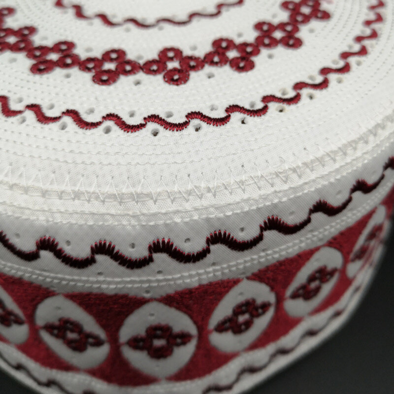 Kippah อิสลามพรมสวดมนต์โทปิซาอุดิอาระเบีย,หมวกสวดมนต์สีแดงขาวรูปทรงเรขาคณิตลวดลายเรขาคณิต