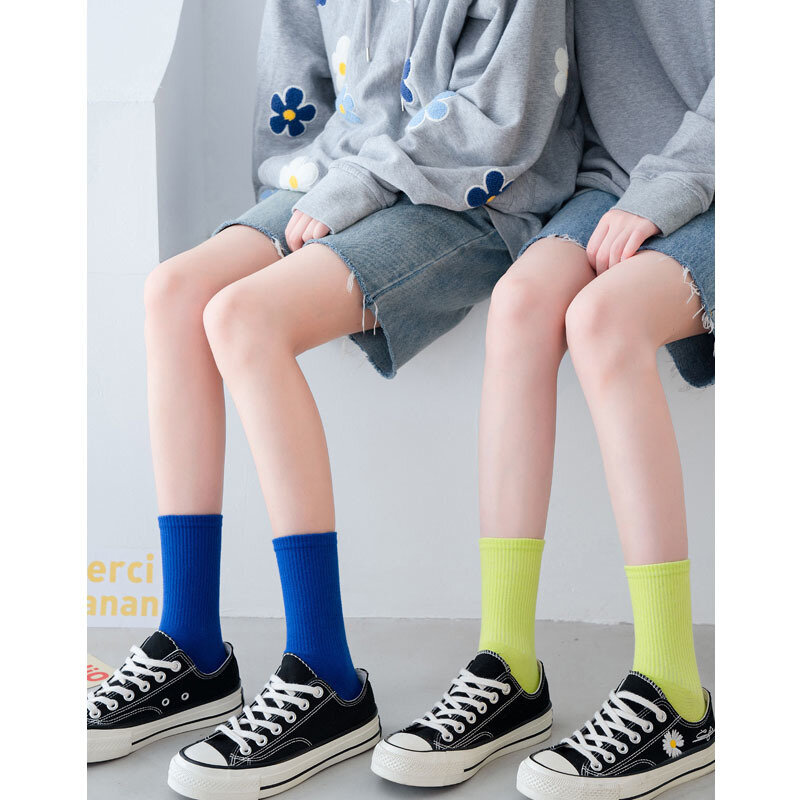 CHAOZHU Ins Mode 40 + Farben Gekämmte Baumwolle Skateboard Frauen Männer Socken Unisex Stretch Weiche 4 Jahreszeiten Fit Grundlegende Täglichen socke