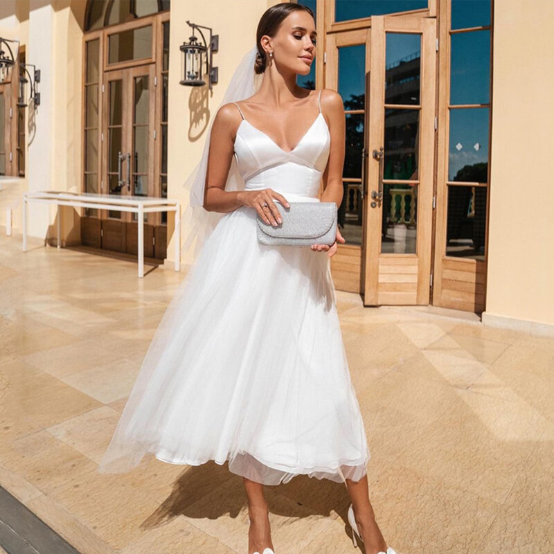 섹시한 짧은 웨딩 드레스, 2022 스파게티 스테이플 현대 신부 드레스 여성용 a 라인 v 넥 공주 신부 가운