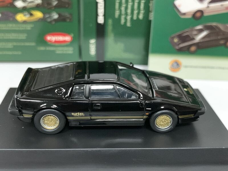 KYOSHO-Colección Lotus Esprit Turbo, modelo de decoración de coche de aleación fundido a presión, 1/64