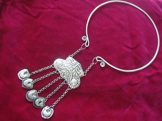 Handmade Miao srebrna spersonalizowana biżuteria Hanfu akcesoria kołnierz retro naszyjnik z pałąkiem na kark motyl