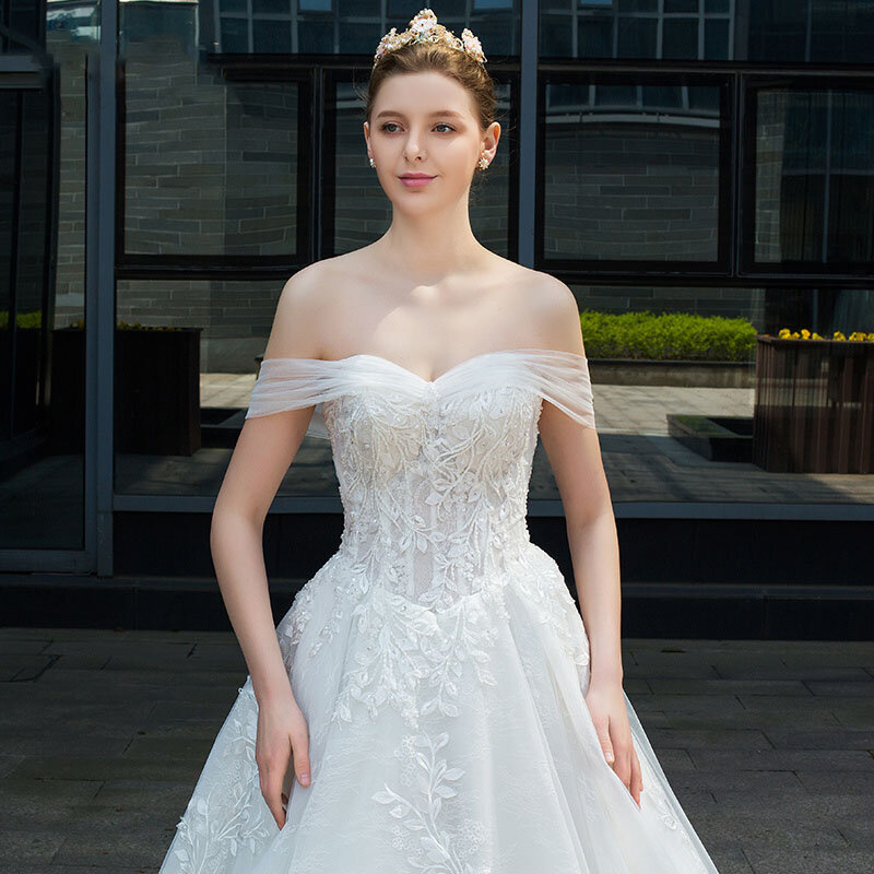 Personalizado feito de luxo a linha vestidos de casamento rede cetim rendas beading até o chão vestido de noiva capela trem corset
