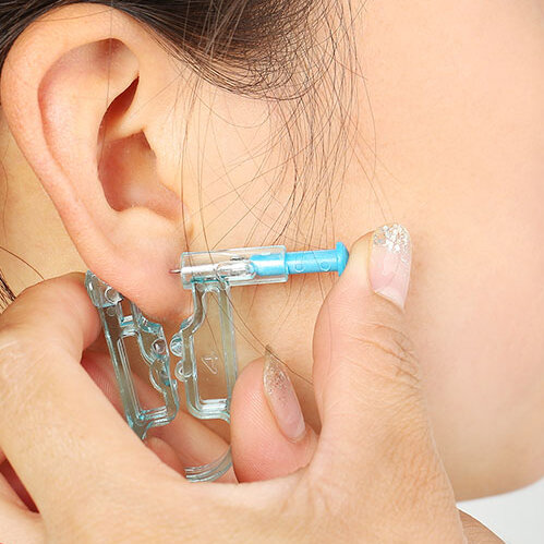 5PCS Disposable Ear Piercing Guns Painless Sterile Puncture Ear Piercer Machine Tool for Earrings Studs Ear Piercing Gun Kit