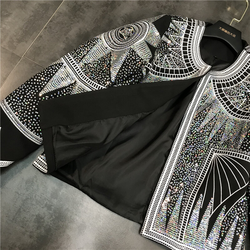 Jaket Mengkilap Wanita 2022 Jaket Bomber Geometris Manik-manik Perak Mantel Embroid Kebangsaan Leher O Pakaian Luar Kasual Pakaian Wanita