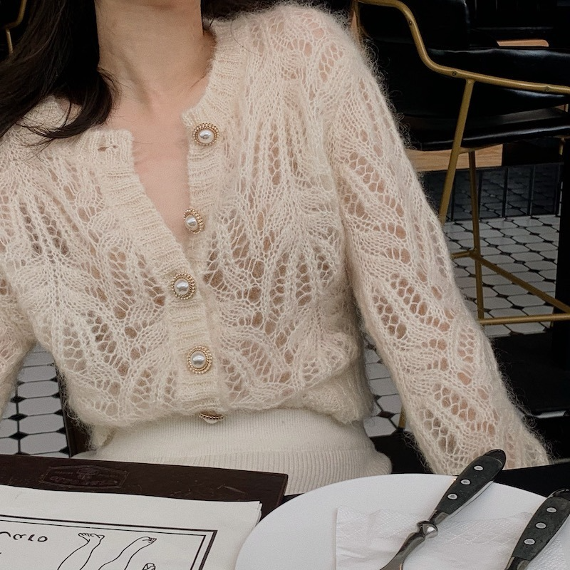 2022 nuovo maglione autunno bianco traforato cardigan lavorato a maglia cappotto mohair francese maglione vestito aria condizionata femminile 16179