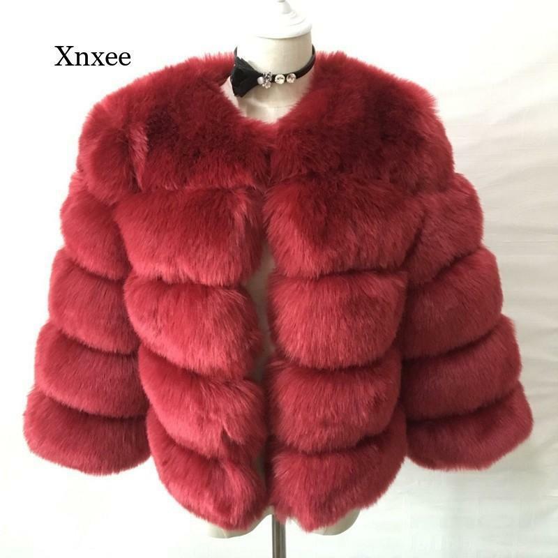 Senhoras casaco de pele curto 2021 outono e inverno nova moda jaqueta de três quartos de manga curta jaqueta em torno do pescoço fino