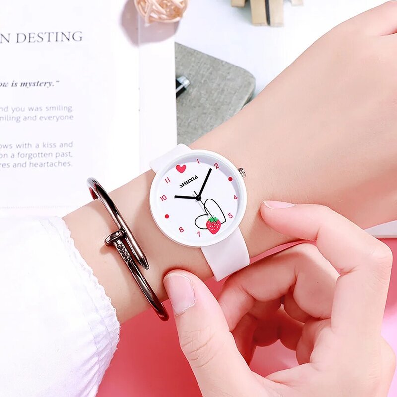 Relógio de pulso escolar de silicone para meninas, relógio coreano simples de morango com desenho rosa azul de quartzo