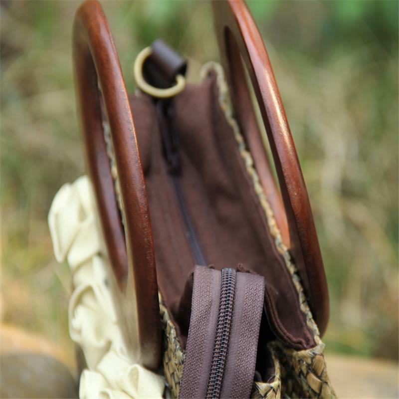 32x21CM New Style Thailand Straw Bag Messenger Bags Shoulder Bag Vintage Color Handbag PU Leather Handmade Flowers  a6105