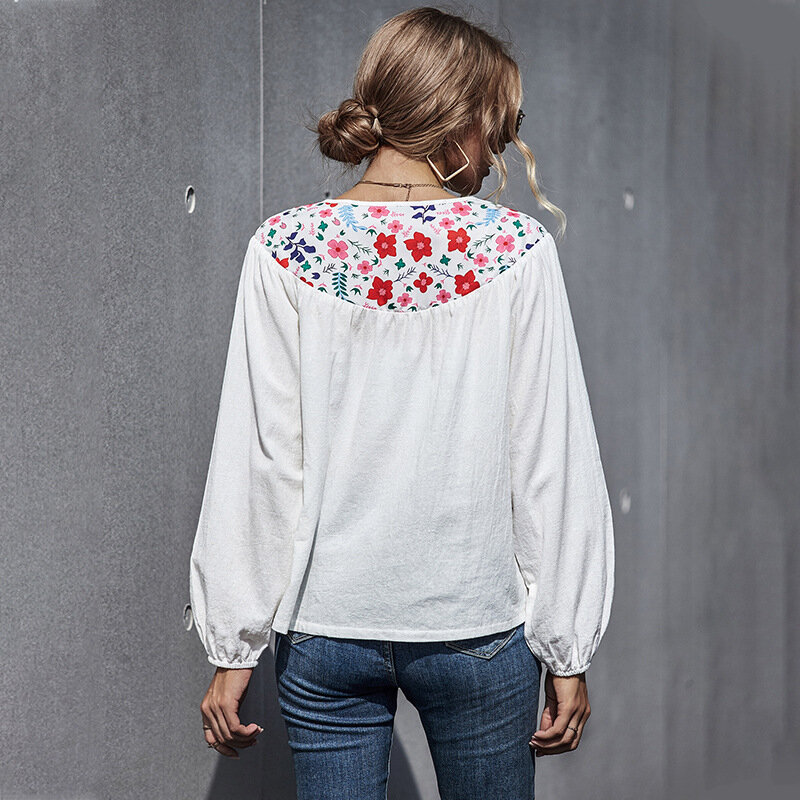Blouse Women Autumn Cotton Linen Embroidered Top Loose Retro Long Sleeve Shirt Ladies Fashion Slim Fit O-Neck Female Clothing