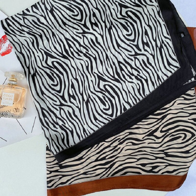 Yishine 2021 70X70ซม.รูปแบบ Zebra-Stripe พิมพ์ผ้าพันคอผู้หญิงผ้าพันคอ Hairband Lady Head Wraps หญิงผ้าคลุมไหล่ผ้าคลุมไหล่