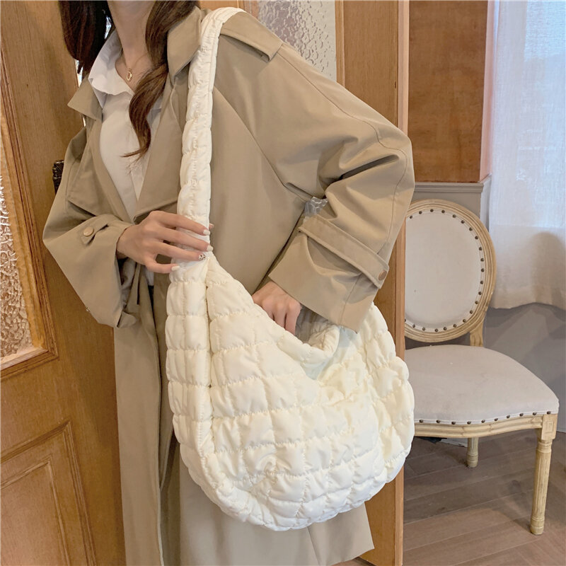 Casual Large Capacity Tote Shoulder Bags Designer Ruched Handbag Luxury Nylon Quilted Padded Crossbody Bag Female Big Purse 2022