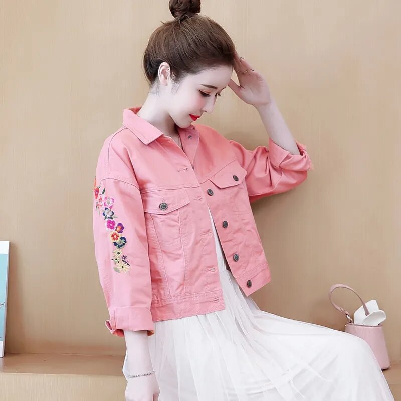 Estilo coreano solto 2023 primavera e no outono nova jaqueta bordado denim curto casaco de manga longa rosa jean jaqueta feminina