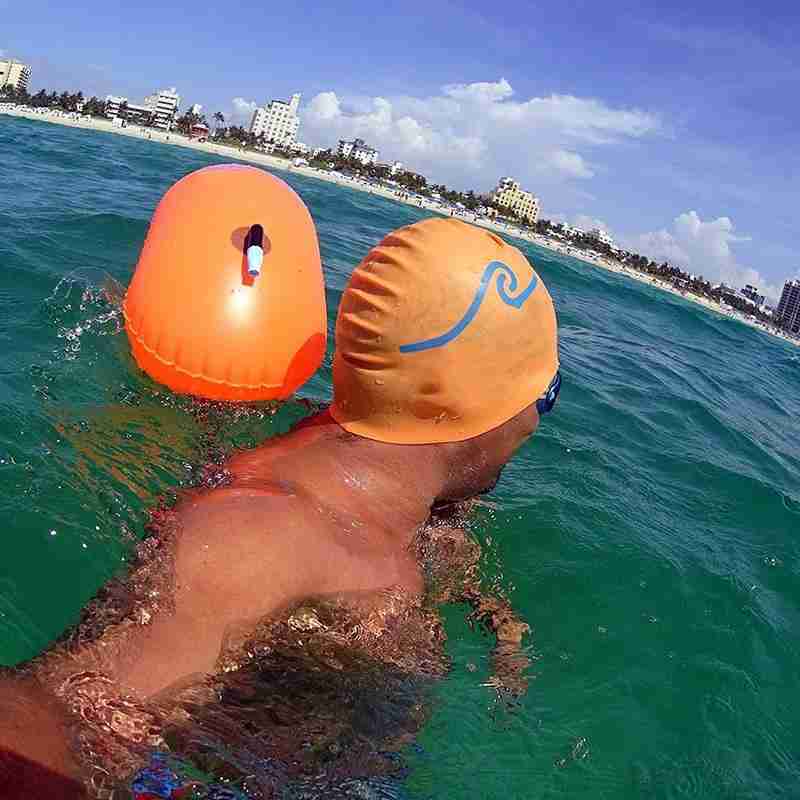 Flotador de aire inflable para nadar, bolsa impermeable de PVC de alta visibilidad para agua abierta, boya de natación para nadadores