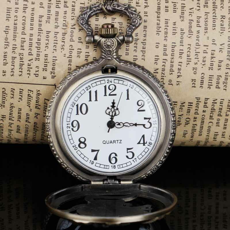 Vintage Retro Animal Pocket Watch Gravado Cavalo Oco Design Pocket Relógios Colar Para Mulheres Homens Presentes