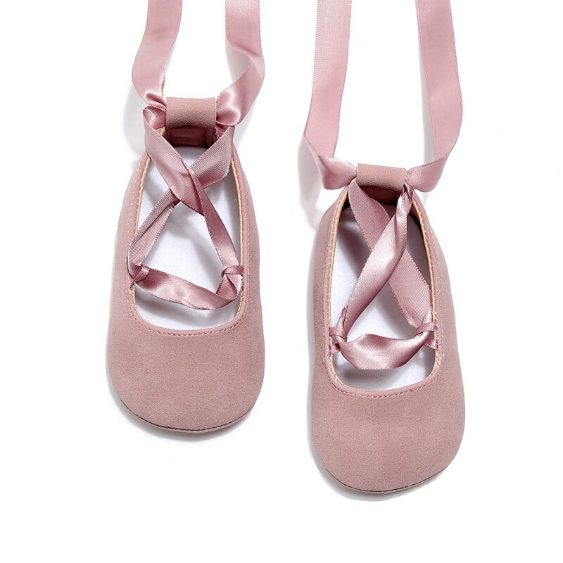 Zapatos de baile de primavera para niña recién nacida, zapatos de bailarina, cinta dulce muy ligera, zapatos de cuna para niños pequeños