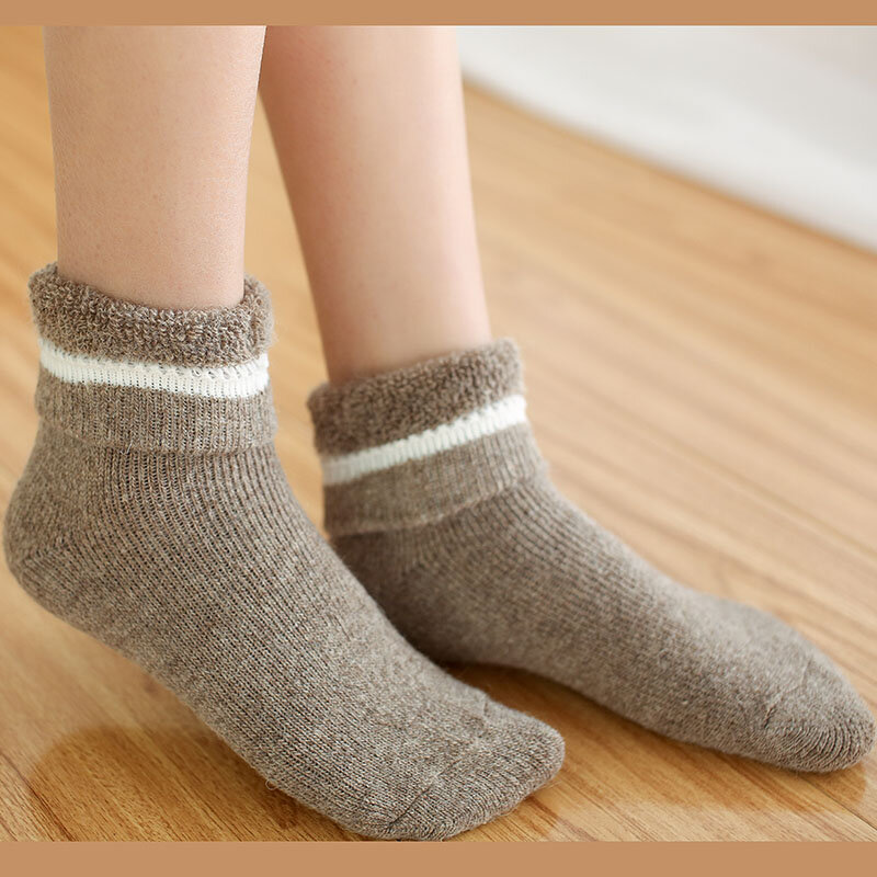Women Winter  Warm Solid Color Wool Super Thick High Quality Cashmere Snow Casual Socks 2 Pair