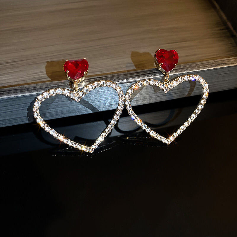 2023 gioielli di moda coreani brillanti orecchini pendenti a cuore vuoto con strass per orecchini di cristallo rosso Vintage da donna per ragazze
