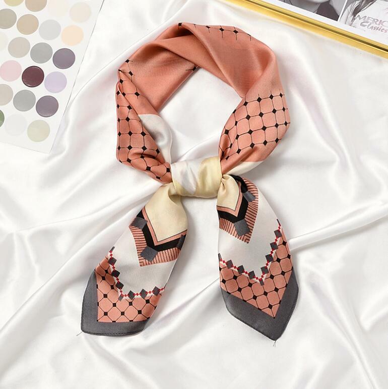 2021 Элегантный квадратный шарф с геометрическим принтом, Женская бандана, повязка на голову, Женская шаль, модный шейный платок