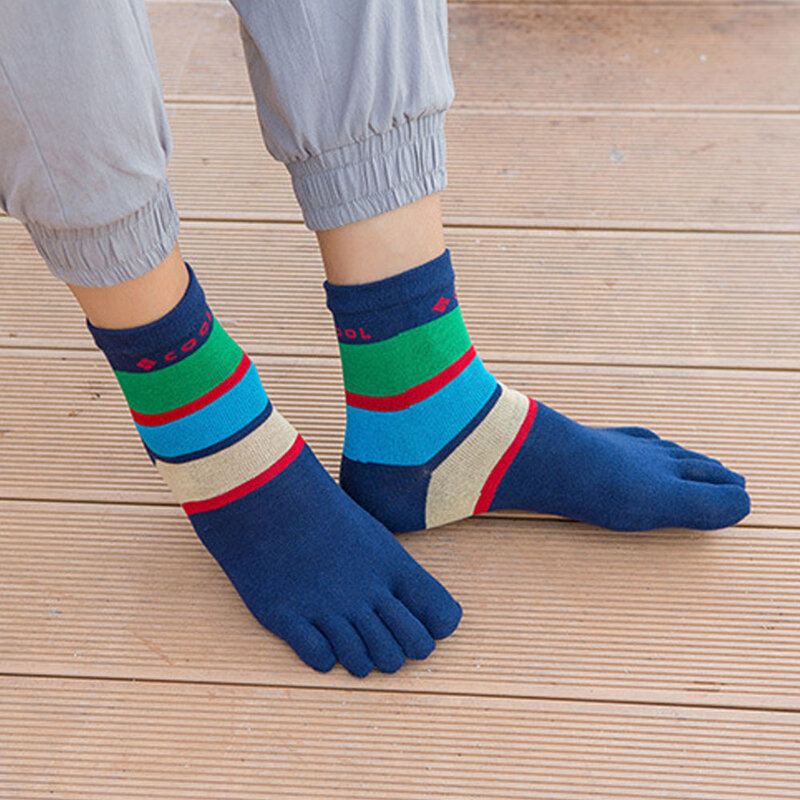 Calcetines de algodón con cinco dedos para hombre, medias coloridas y transpirables a rayas, informales, fibra de bambú, alta calidad