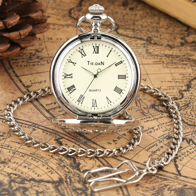 Jam tangan saku Quartz tampilan angka Romawi bercahaya jam liontin antik perak berongga hadiah jam Pria Wanita