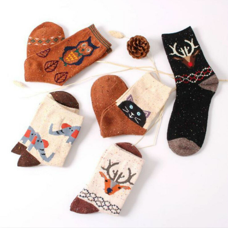 秋冬かわいい漫画の動物の色ウールのミドルチューブ暖かいソフト子供たちは綿の靴下ミックス 5 ペア/ロット