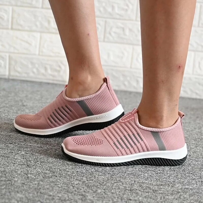 Sepatu Datar Wanita Sepatu Kasual Slip On Vulcanized Wanita Rajut Sepatu Wanita Bersirkulasi Lembut Jaring untuk Sneakers Wanita