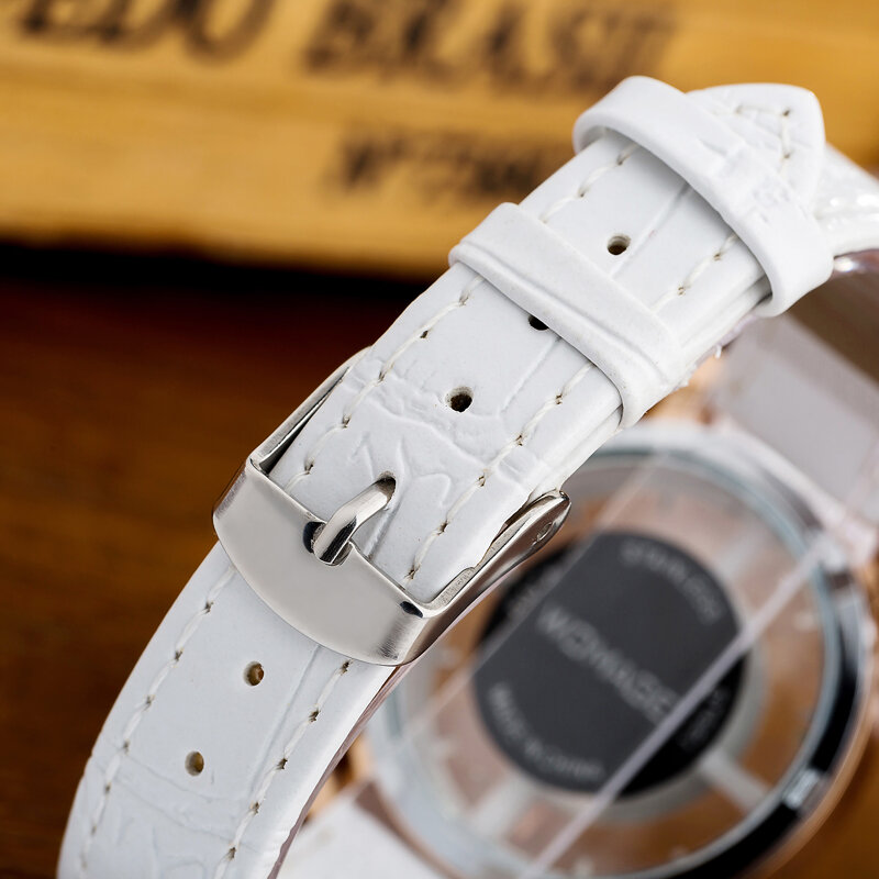 Womage Mode Frauen Uhren Hohl Transparent Uhren Leder Band Quarz Armbanduhren Casual Damen Uhren Frauen Uhr weiß