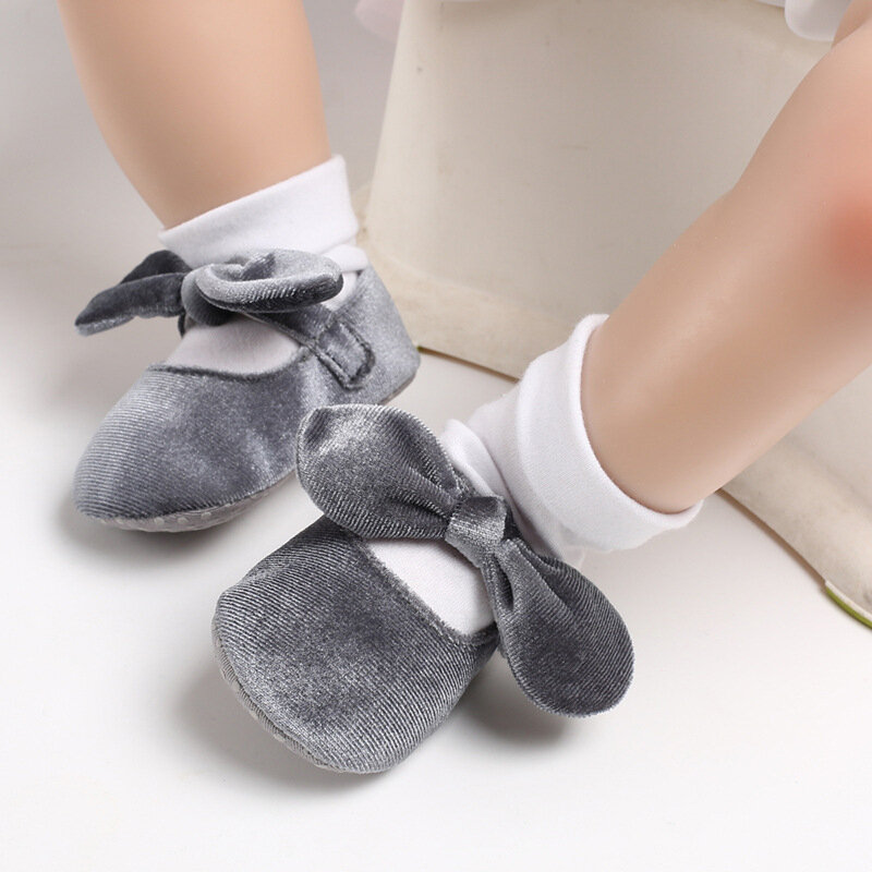 Sapatos antiderrapantes para bebês recém-nascidos, calçados clássicos para primeiros passos de princesa