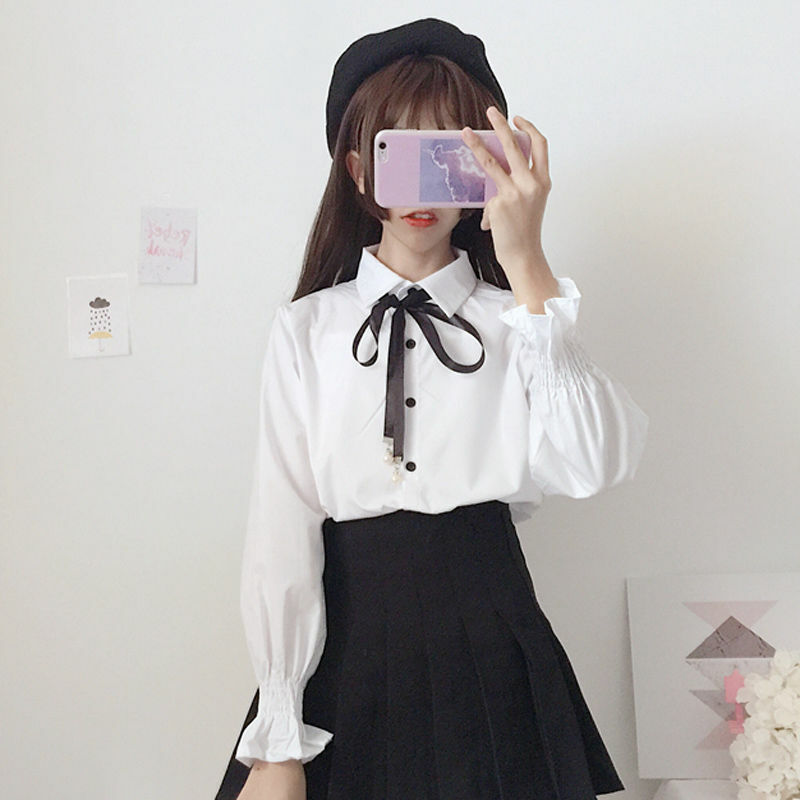 Japanse Stijl Eenvoudige Koreaanse Mode Stijl Boog Kralen Lange Bell Mouwen Student Wit Overhemd Vrouwelijke Vrouwen Tops Button Up Harajuku