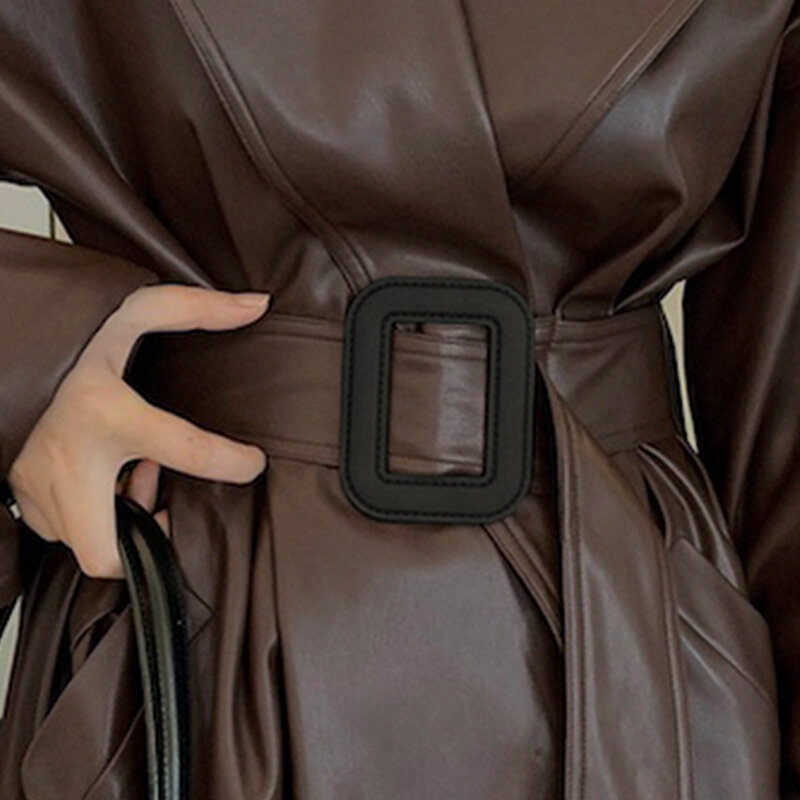 Lautaro Осенний оверсайз длинный коричневый кожаный тренч для женщин с ремнем Подиум Стильная Свободная мода в европейском стиле 2022 кожаный плащ пальто из искусственной кожи верхняя одежда женская 2021