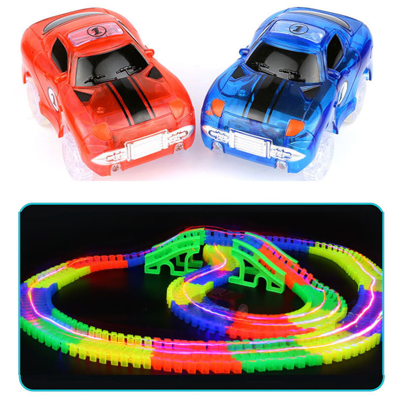 LED รถยนต์รถไฟแข่งรถของเล่นกับกระพริบไฟที่มีความยืดหยุ่นรถของเล่นของเล่นเพื่อการศึกษาเด็กวันเกิดของขวัญ