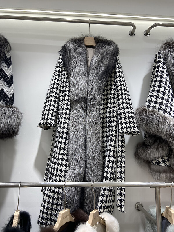 女性の千鳥格子の冬のロングコート,本物のキツネの毛皮の襟,長袖,暖かいベルト,スリムなロングコート