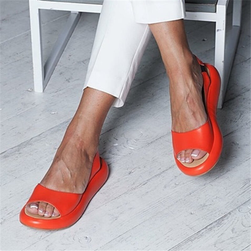 새로운 들여다 발가락 슬리퍼 여성 패션 야외 플랫 샌들 캐주얼 비치 신발 두꺼운 유일한 샌들 여름 우아한 플랫폼 슬리퍼