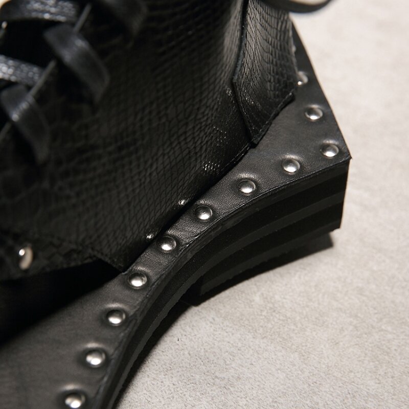 Sandalias informales de piel auténtica con cordones para hombre, zapatos de estilo gladiador Vintage con suela de piel de serpiente, diseño de pasarela, 2019