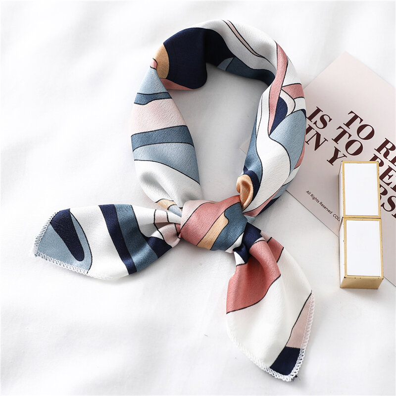 Bufanda de seda para mujer, pañuelo pequeño con estampado de diseñador para oficina, diadema para mano, novedad de 2022