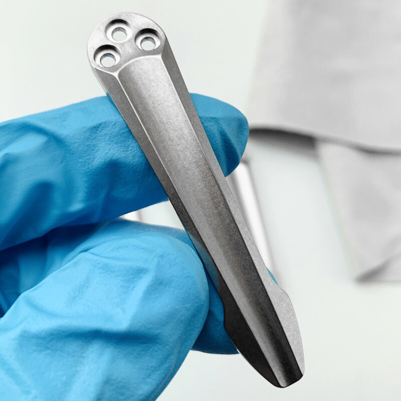 Clip de bolsillo de titanio hecho a medida CNC, accesorios para hacer, 2 cuchillos, 3 agujeros, Clips de bolsillo y piezas de cuchillo plegables