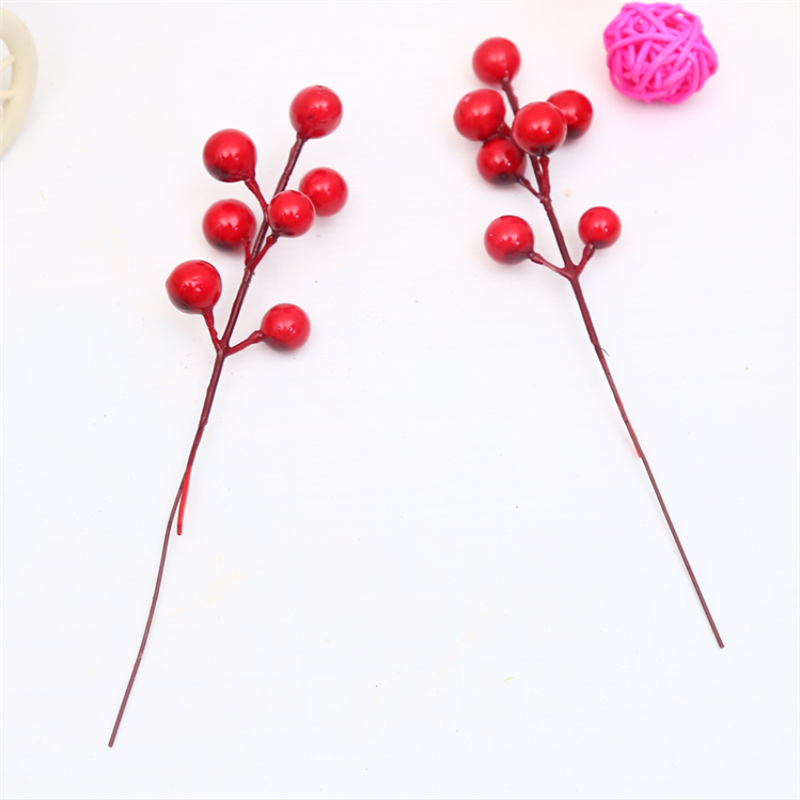 New Red Fruit Cuttings Christmas Tree Decoration Simulation Red Berry Bunch Party Events Props Fashion Home Xmas Decoration